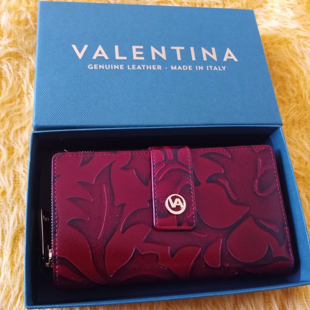 💯% Authentic Brand New Valentina Wallet